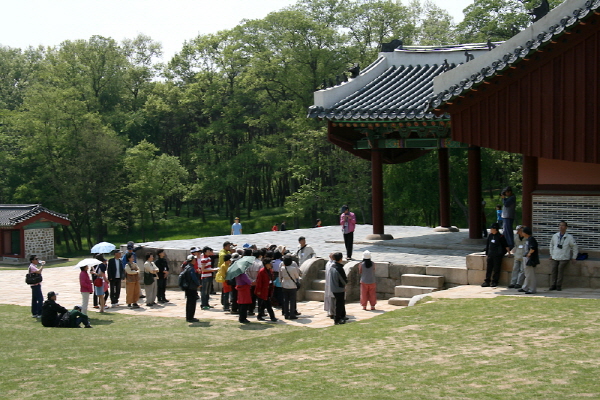 53 사찰 순례 용주사 - 능 주변 풍경